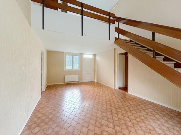 Vente                                                      Maison
                        
                     5 pièces                      98 m2                     à Laon