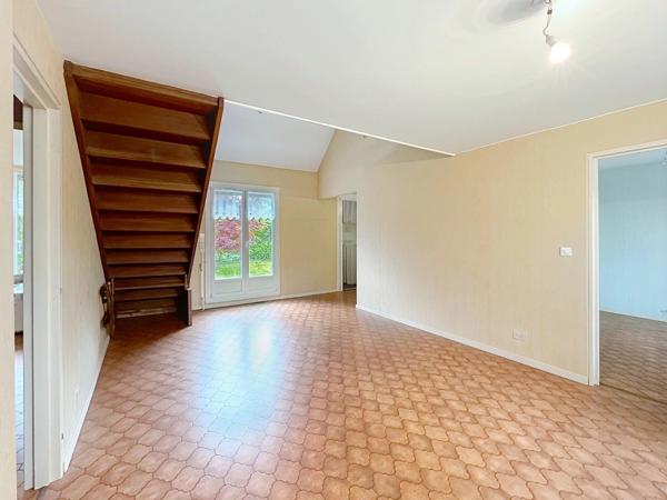 Vente                                                      Maison
                        
                     5 pièces                      98 m2                     à Laon
