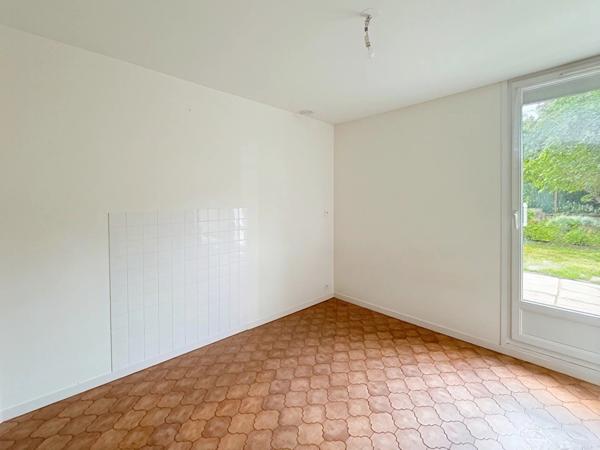 Vente                                                      Maison
                        
                     5 pièces                      98 m2                     à Laon