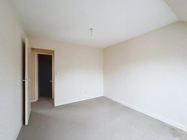 Vente                                                      Maison
                        
                     5 pièces                      98 m2                     à Laon