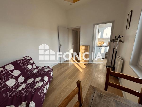 Location Studio meublé 19.13 m² - 53 RUE CHANOINE DE VILLENEUVE Chatellerault 86100