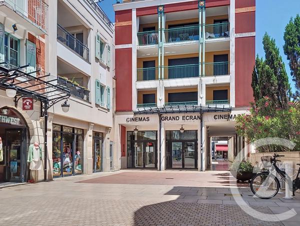Appartement F4 à vendre  4 pièces - 129,11 m 2   ARCACHON  - 33