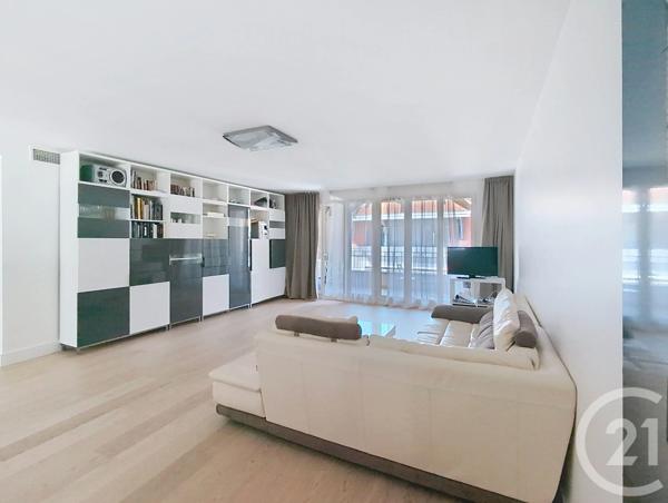 Appartement F4 à vendre  4 pièces - 129,11 m 2   ARCACHON  - 33
