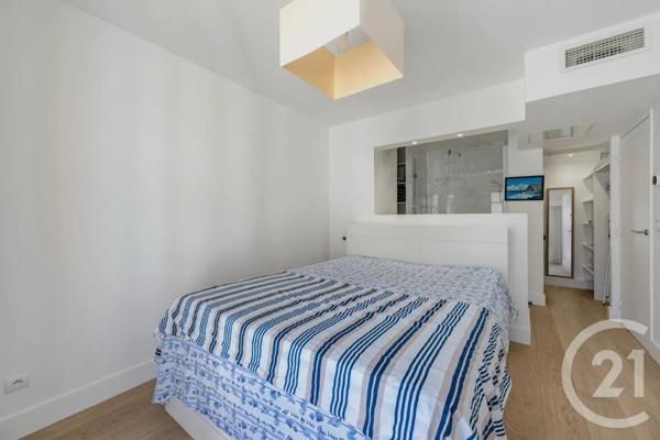 Appartement F4 à vendre  4 pièces - 129,11 m 2   ARCACHON  - 33