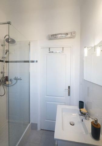 Cannes centre proche gare très beau 2 pièces moderne