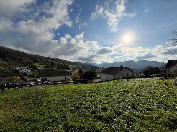 Achat terrain près de Lons-le-Saunier - 1014 m² - 95 000 €