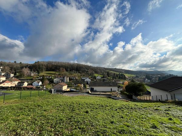 Achat terrain près de Lons-le-Saunier - 1014 m² - 95 000 €