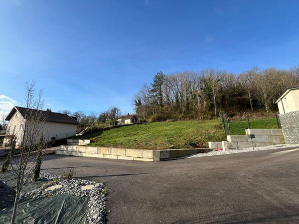 Achat terrain près de Lons-le-Saunier - 1014 m² - 95 000 €