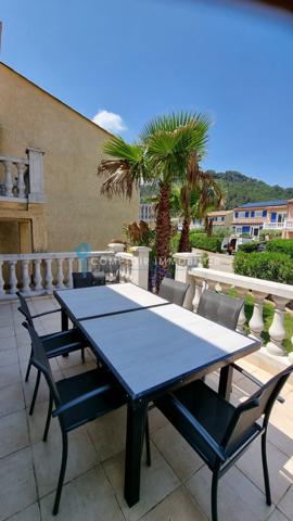 Villa
                                                                                                                                                                                                                                                                                                                        5 pièce(s)                                                                                                                                                                                                          4 chambre(s)                                                                                                                                                                                                          95  m²