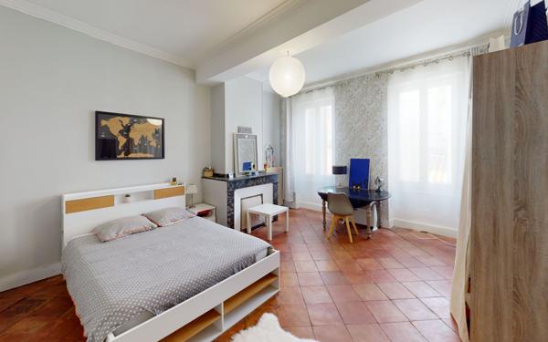 Maison à vendre    8 pièces •  Castelnaudary