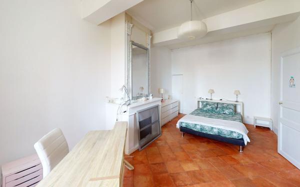 Maison à vendre    8 pièces •  Castelnaudary