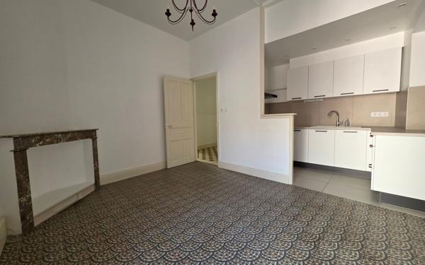 Appartement à vendre    3 pièces • 46 m2 Montélimar