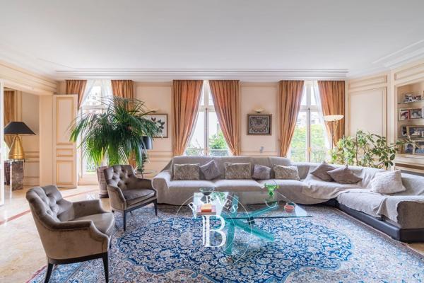Paris 16ème, Appartement 4 Chambres -  252 m² à vendre