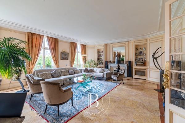Paris 16ème, Appartement 4 Chambres -  252 m² à vendre