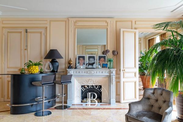 Paris 16ème, Appartement 4 Chambres -  252 m² à vendre