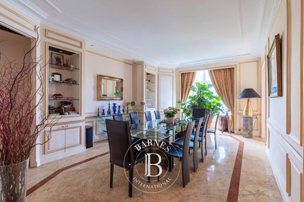 Paris 16ème, Appartement 4 Chambres -  252 m² à vendre