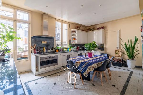 Paris 16ème, Appartement 4 Chambres -  252 m² à vendre