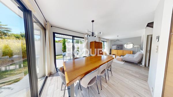 Maison contemporaine de 2016 – Prestations premium dans un environnement paisible