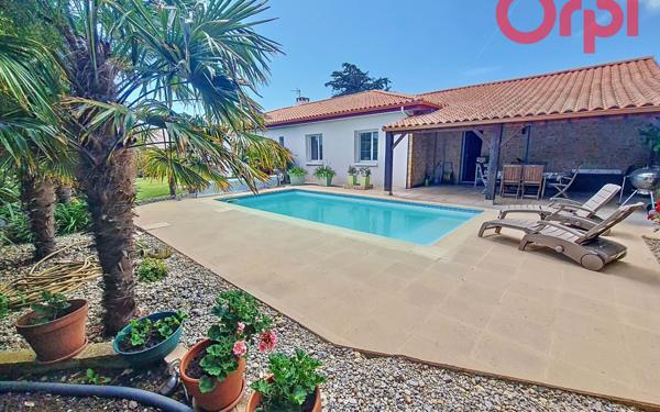 Maison à vendre    7 pièces •  Talmont-Saint-Hilaire