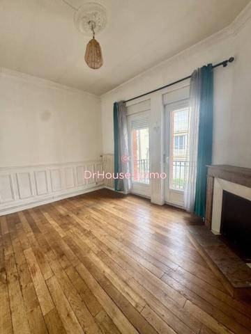 Immeuble à vendre 17 pièces de 328 m²