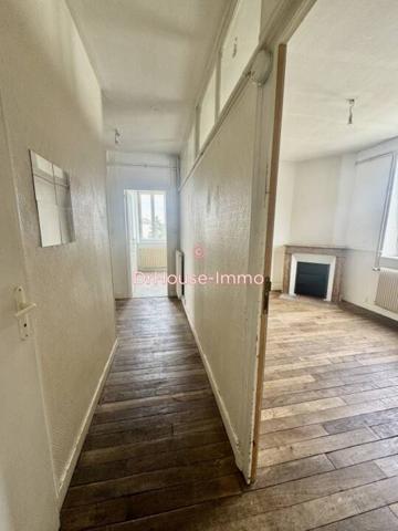 Immeuble à vendre 17 pièces de 328 m²
