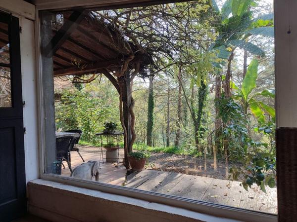 Chalet en bois niché dans la nature et sa dépendance a seulement 20 min de Bergerac