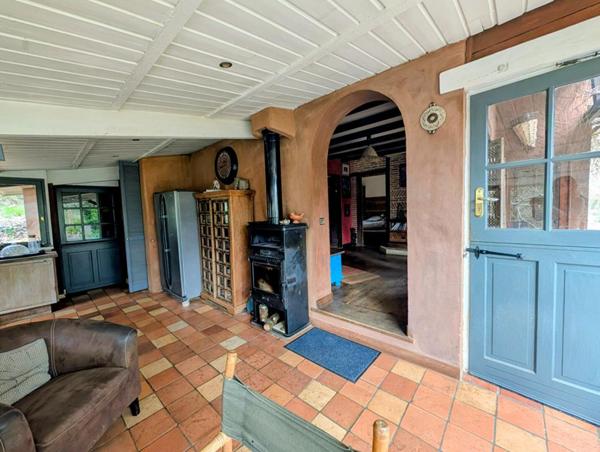 Chalet en bois niché dans la nature et sa dépendance a seulement 20 min de Bergerac