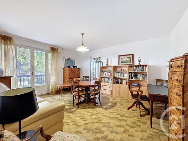 Appartement F3 à vendre  3 pièces - 79,94 m2 ARLES - 13