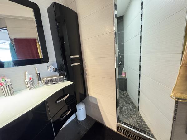 Palavas-les-Flots (34250) PALAVAS 1 er ligne MAGNIFIQUE Appartement 3 pièces en rdc grande terrasse