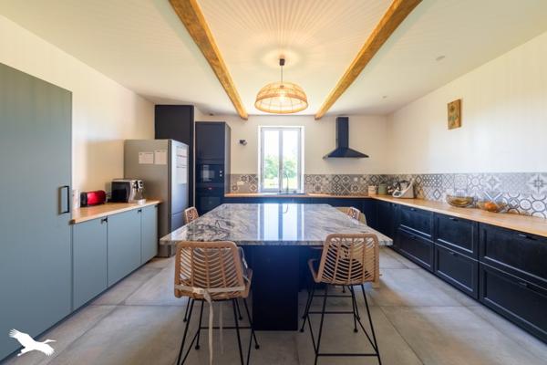 Maison à vendre |  Saint-Nicolas-de-la-Grave |  8 pièces | 305 m²