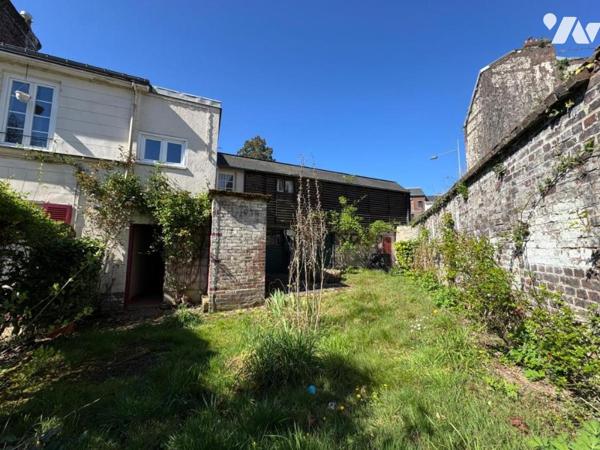 ROUEN - Place Beauvoisine