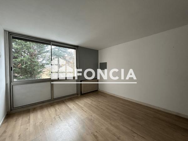 Location Local commercial 5 pièces 276 m² - 75 BOULEVARD SILVIO TRENTIN Toulouse 31200