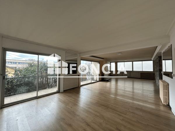 Location Local commercial 5 pièces 276 m² - 75 BOULEVARD SILVIO TRENTIN Toulouse 31200