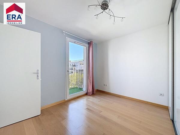 APPARTEMENT 4/5 PIECES 98M² + TERRASSE 27M² - DERNIER ETAGE