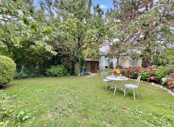 Maison de 155m2 - 6 chambres - Proche RER B