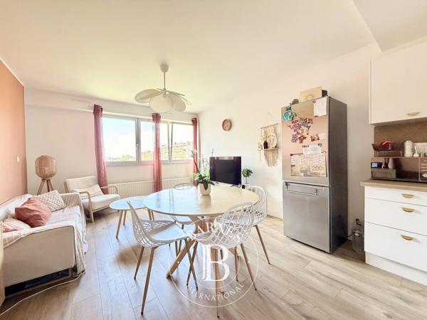 Lille, Appartement 4 Chambres -  89 m² à vendre