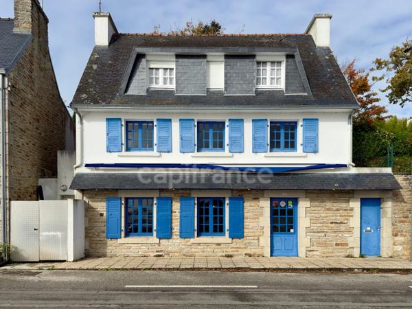 LA FORET FOUESNANT - Maison à rénover avec restaurant et duplex, vue mer – Opportunité rare à vendre !