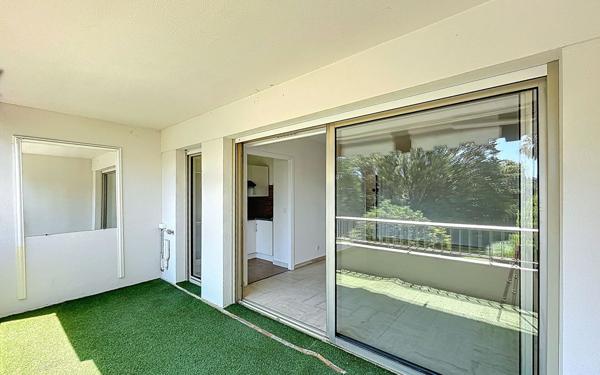 Appartement à louer    1 pièce •  Cannes