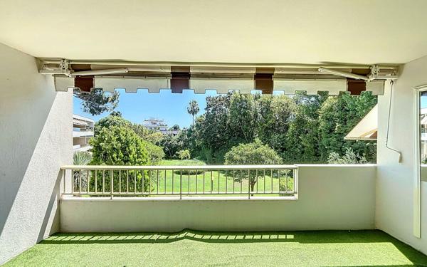 Appartement à louer    1 pièce •  Cannes