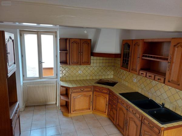 Maison à louer à Chardonnay en Saône-et-Loire (71700), ref : 71022/169