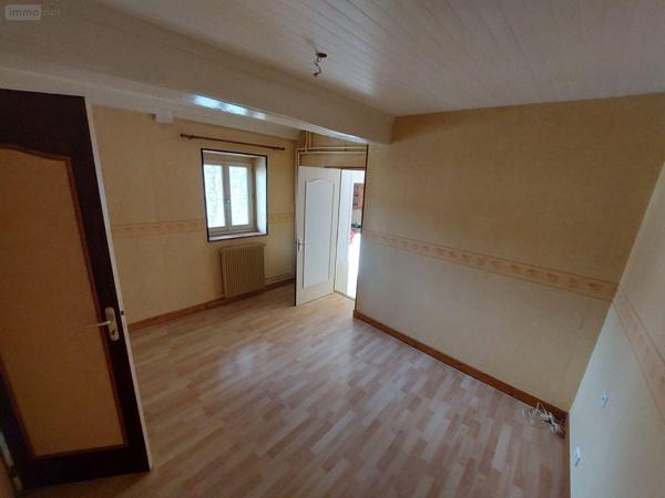 Maison à louer à Chardonnay en Saône-et-Loire (71700), ref : 71022/169