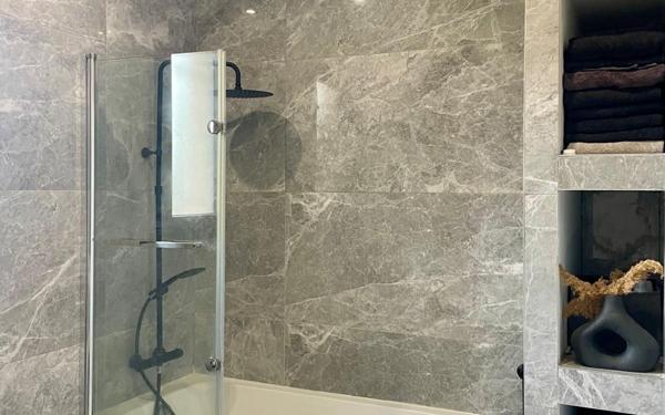 Maison à vendre    5 pièces •  Saint-Paul-Trois-Châteaux