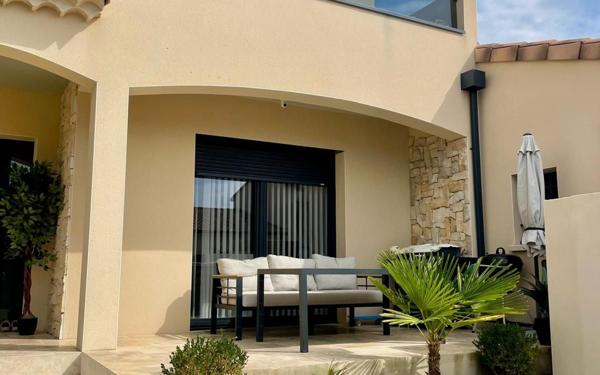 Maison à vendre    5 pièces •  Saint-Paul-Trois-Châteaux