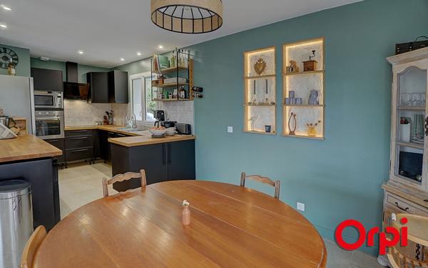 Maison à vendre    9 pièces • 169,67 m2 Montanay