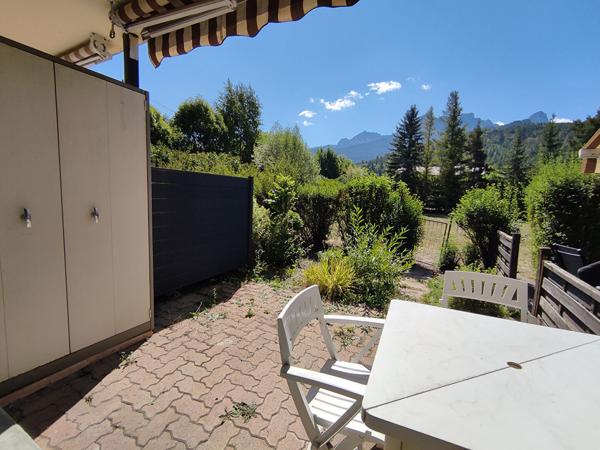 Studio meublé rez de jardin - Les Manettes 3