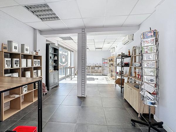 IMMEUBLE Martigne Briand 4 pièce(s)