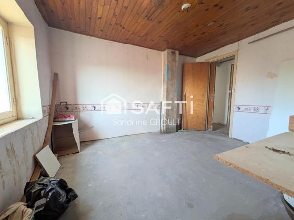 MAISON DE CARACTERE avec TERRASSE de 85m² et GARAGE de 90m²- GROS POTENTIEL D'AMENAGEMENT