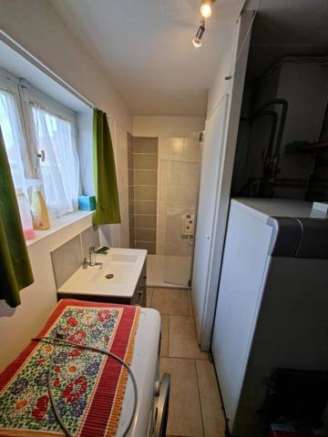 Maison en pierres, 93 m², 2 chs, terrain 522 m², Frênes