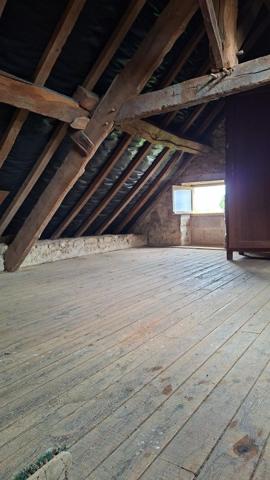 Maison en pierres, 93 m², 2 chs, terrain 522 m², Frênes