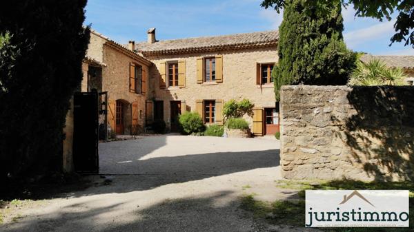 Sérignan-du-Comtat (84830) Authentique mas provençal